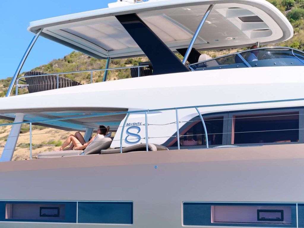 Yacht exterior image