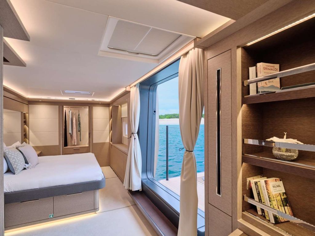 Yacht interior image