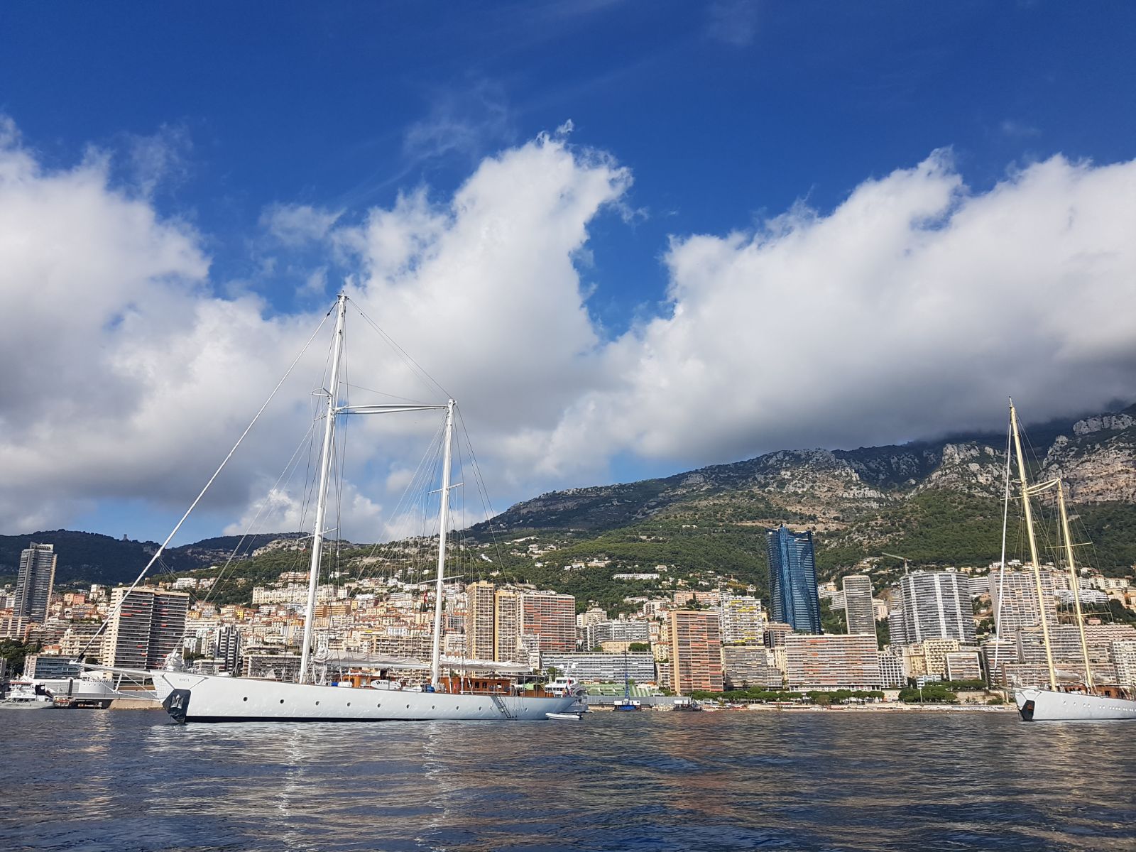 Yacht exterior image