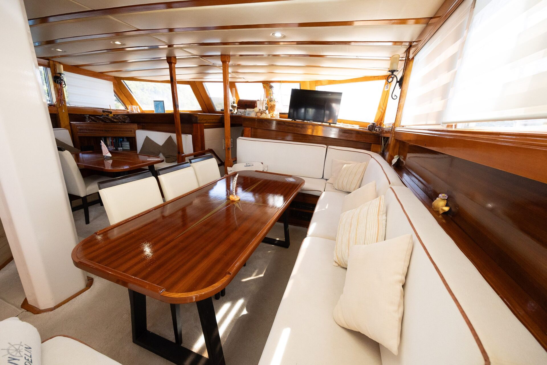 Yacht interior image