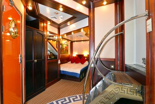 Yacht interior image