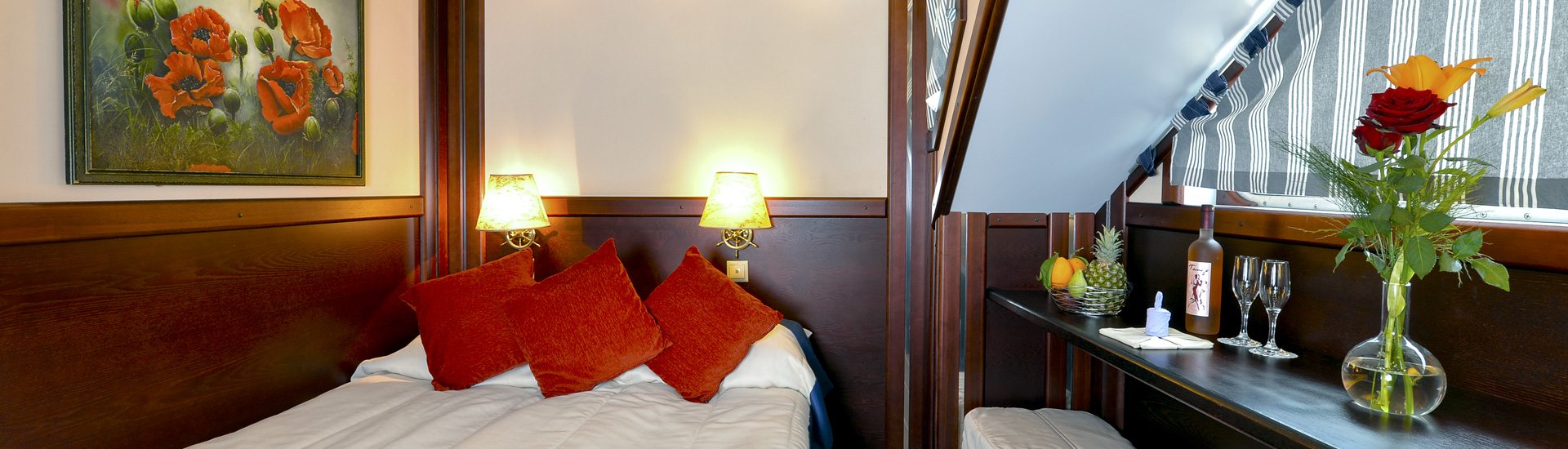 Yacht interior image