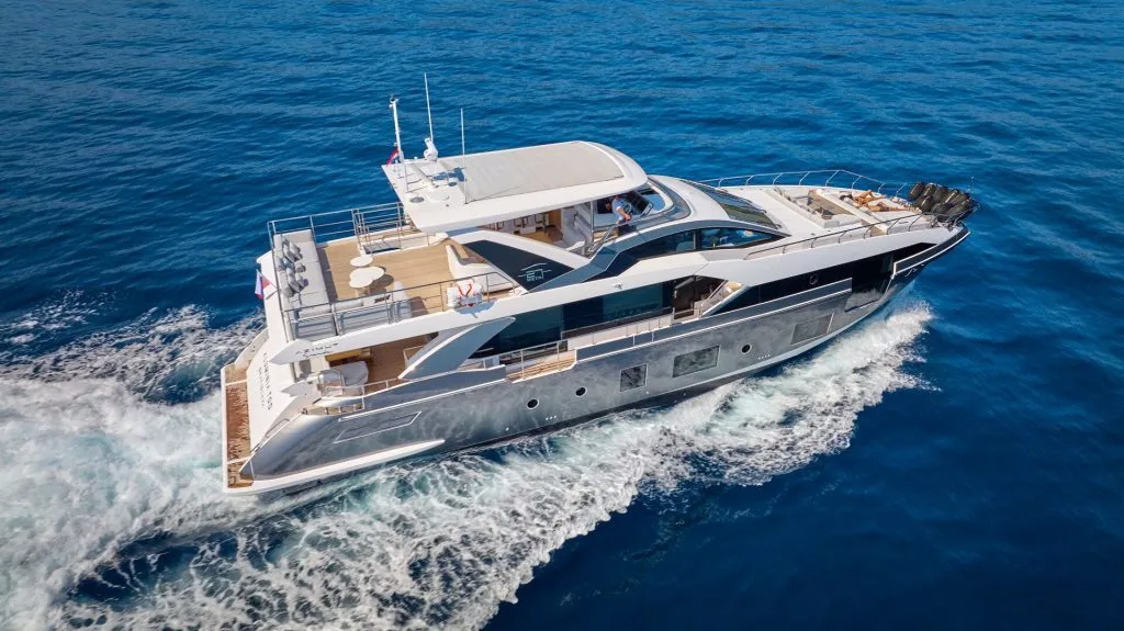 Yacht exterior image