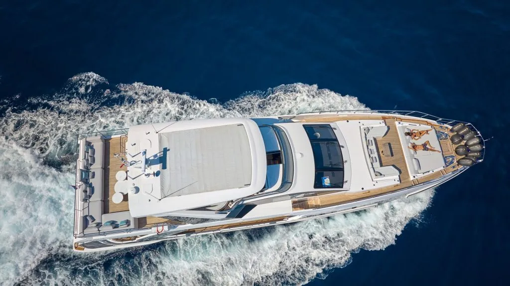 Yacht exterior image