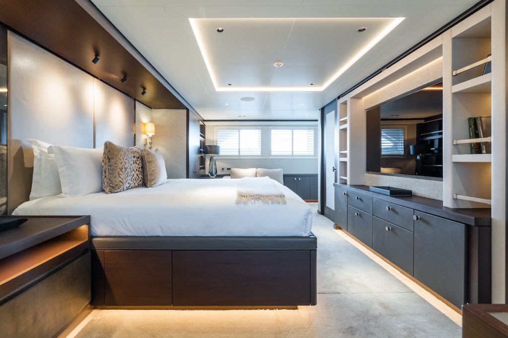 Yacht interior image