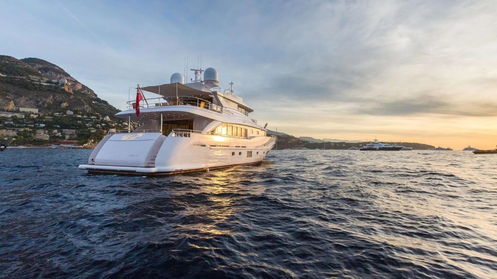 Yacht exterior image
