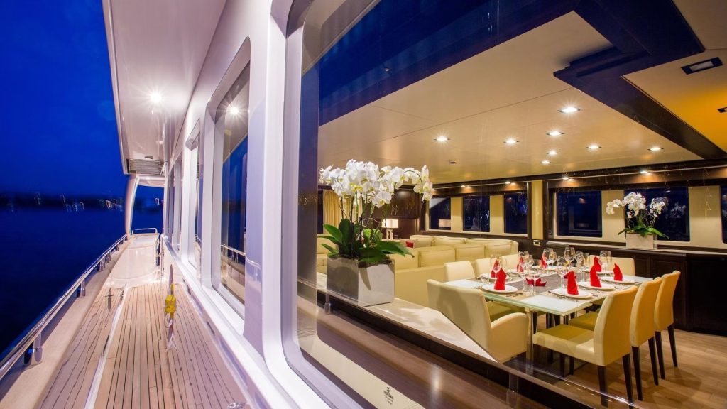 Yacht interior image