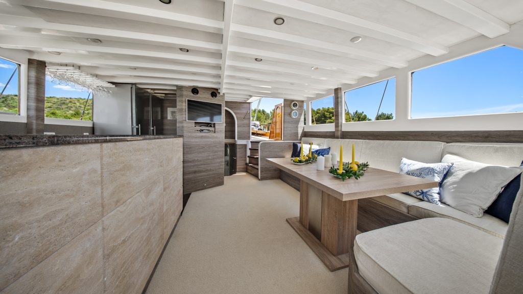 Yacht interior image