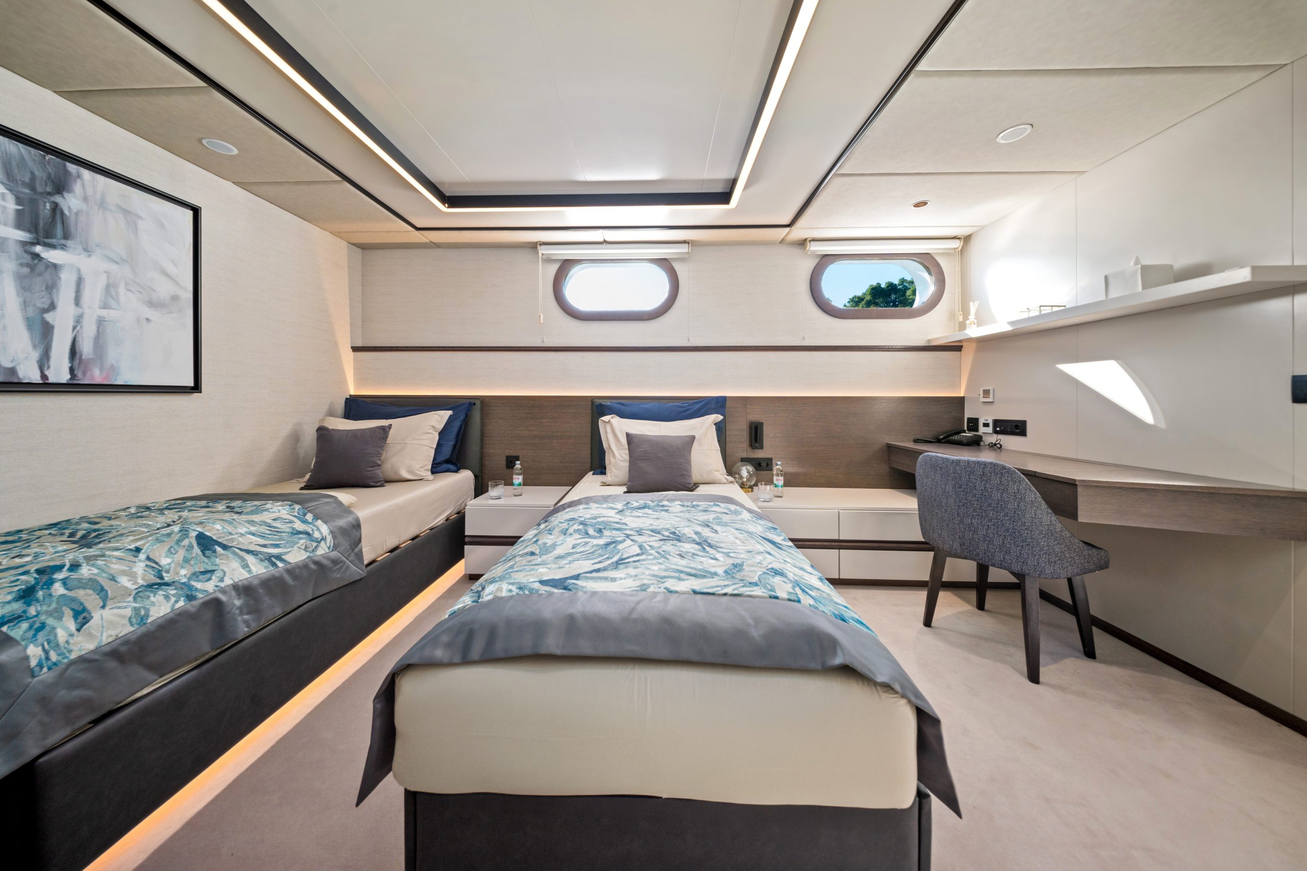 Anima Maris Twin cabin