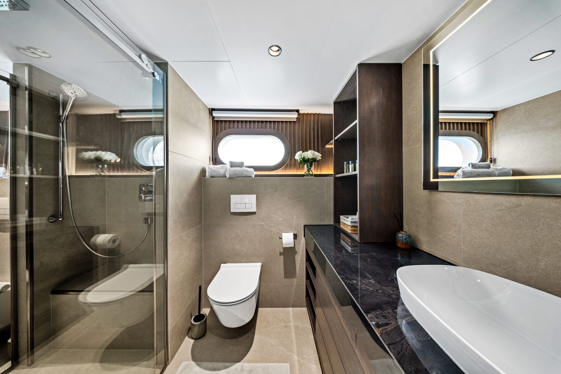 Anima Maris VIP cabin's bathroom