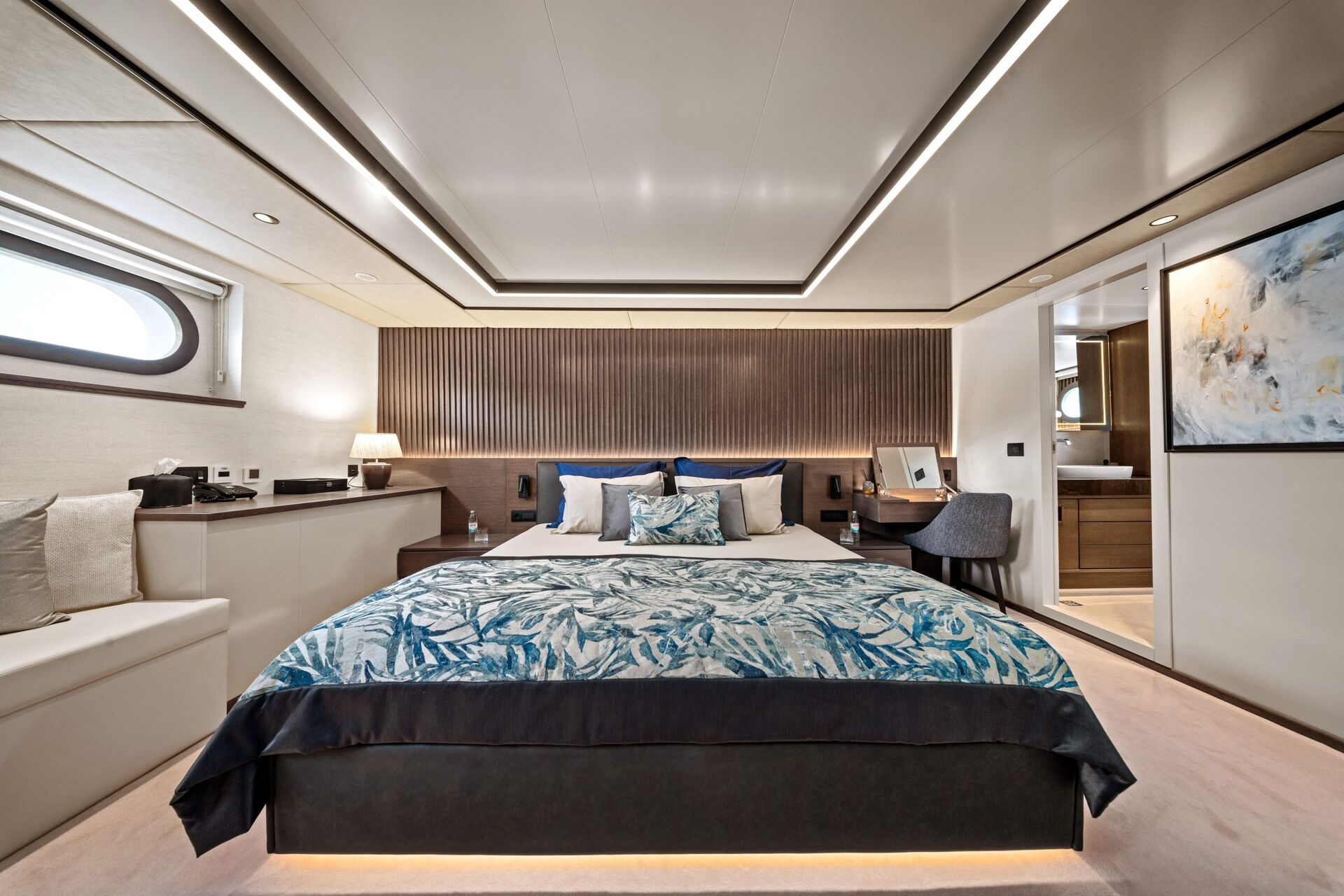 Anima Maris VIP cabin's