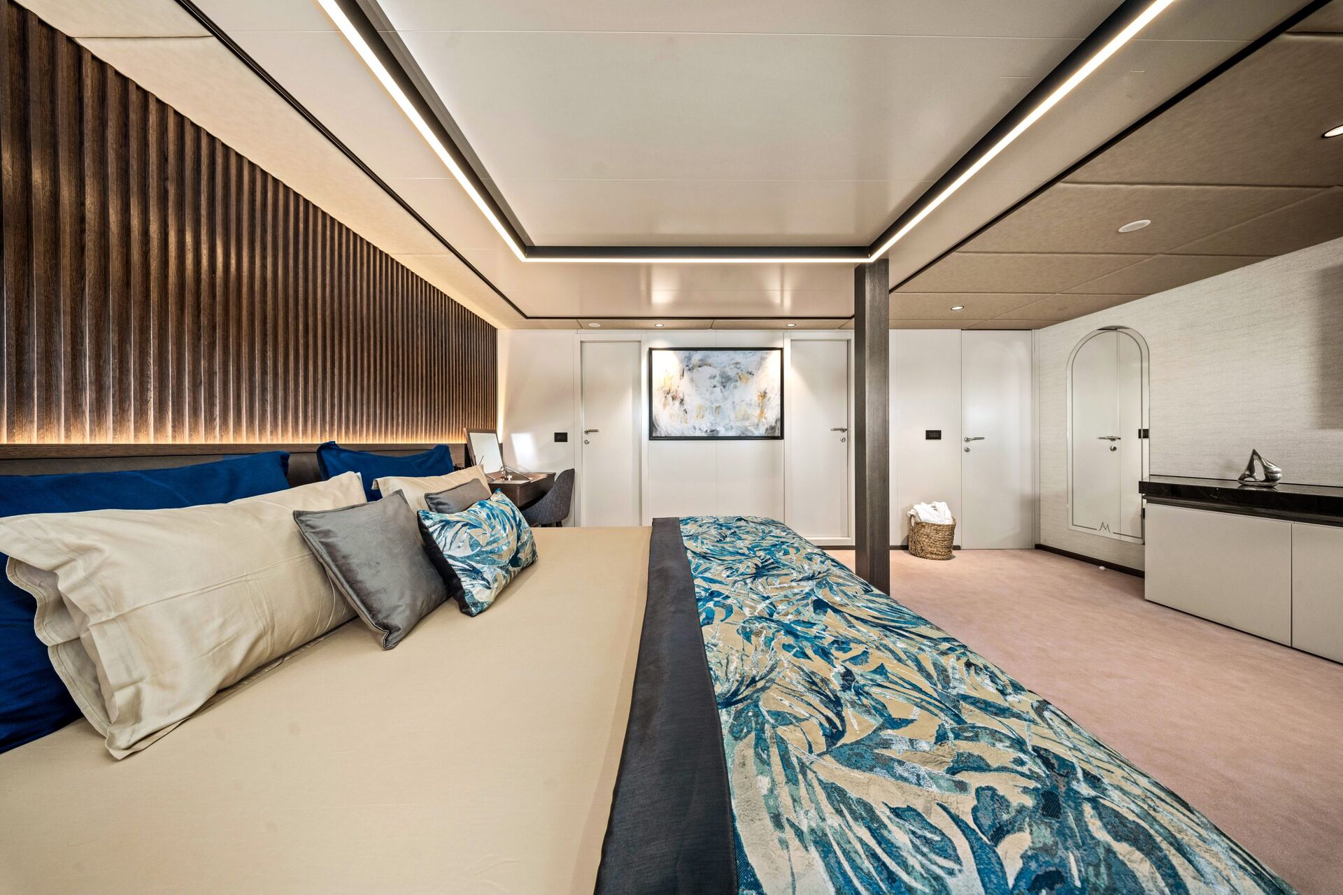 Anima Maris VIP cabin's