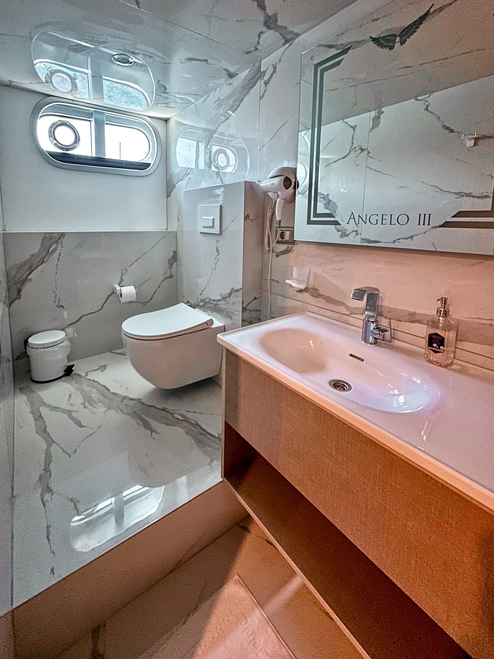 Yacht interior image