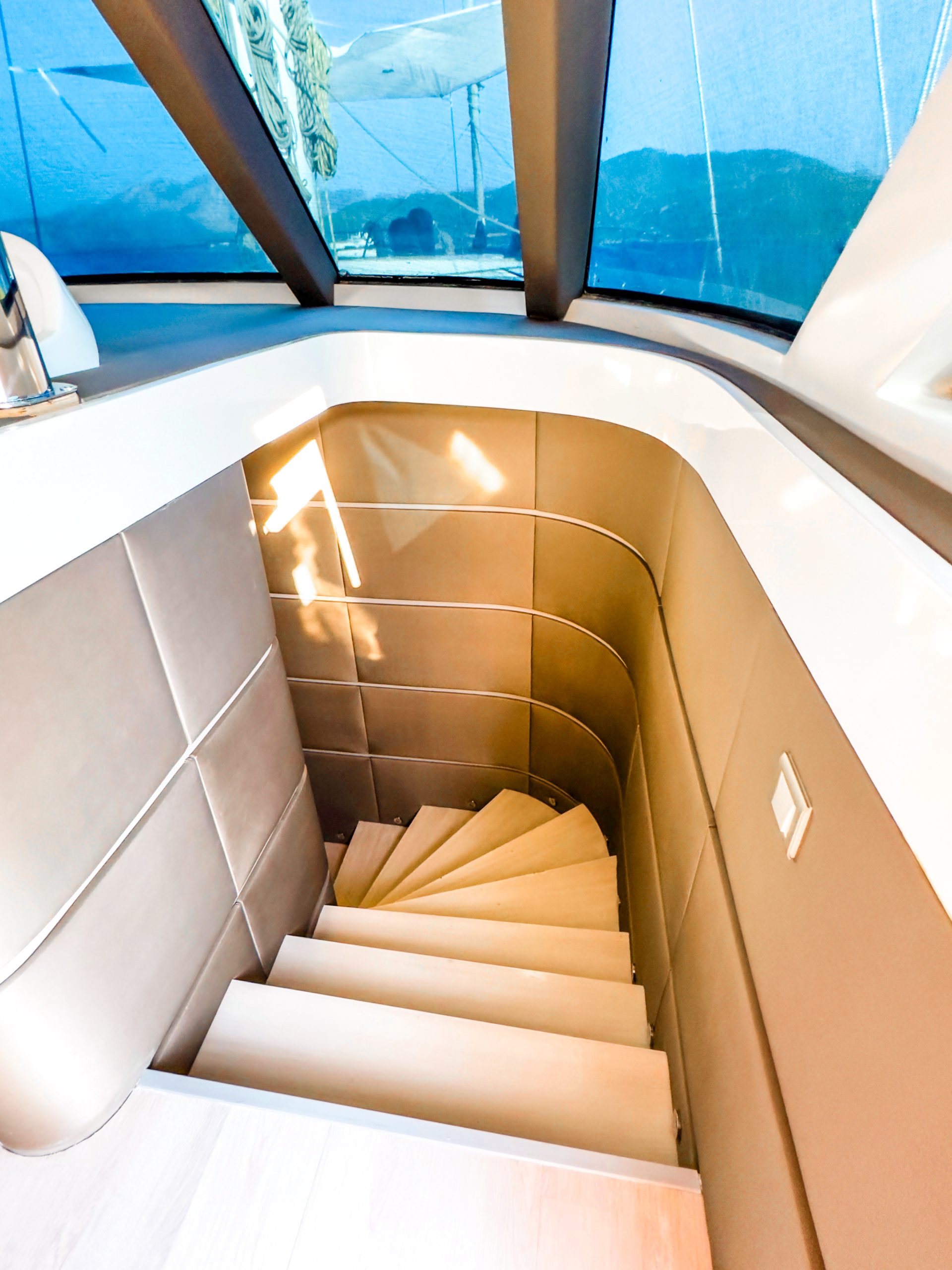 Yacht interior image