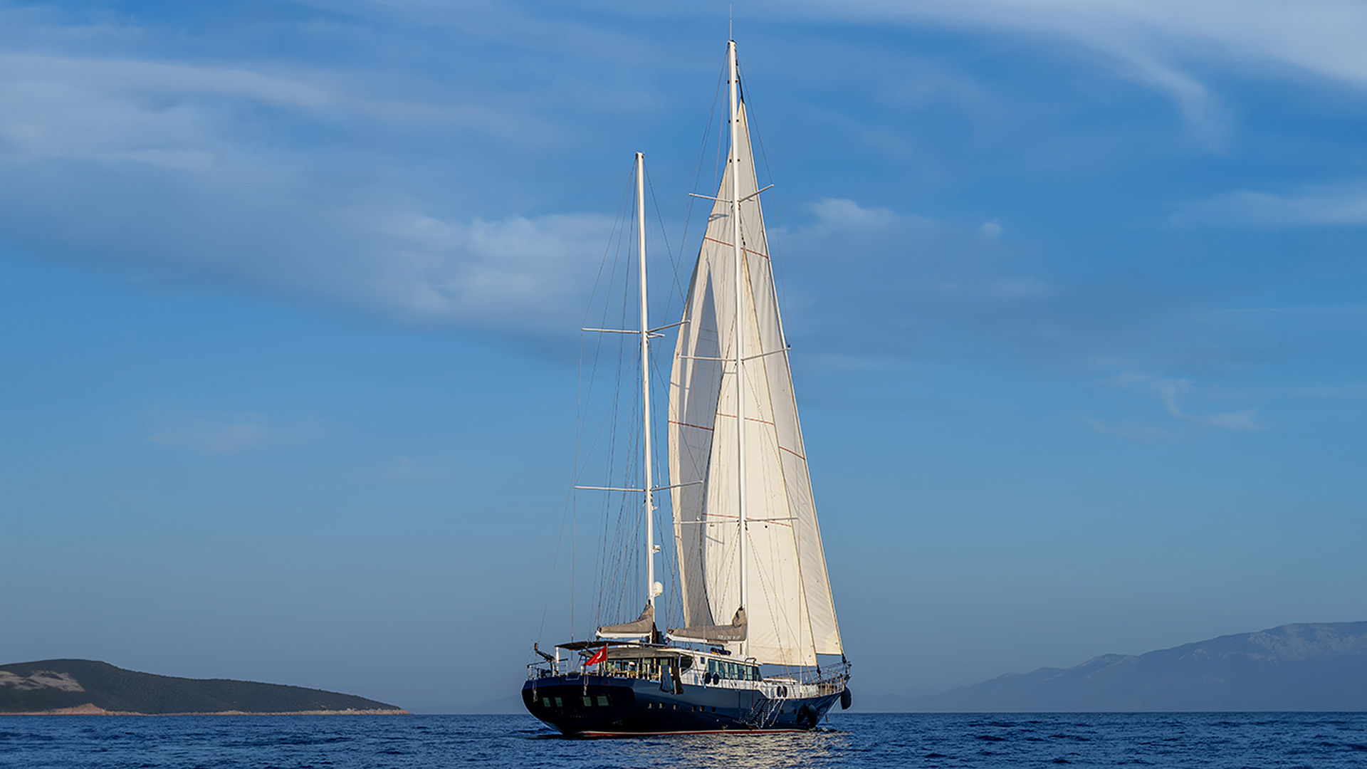 PERLA DEL MARE Sailing