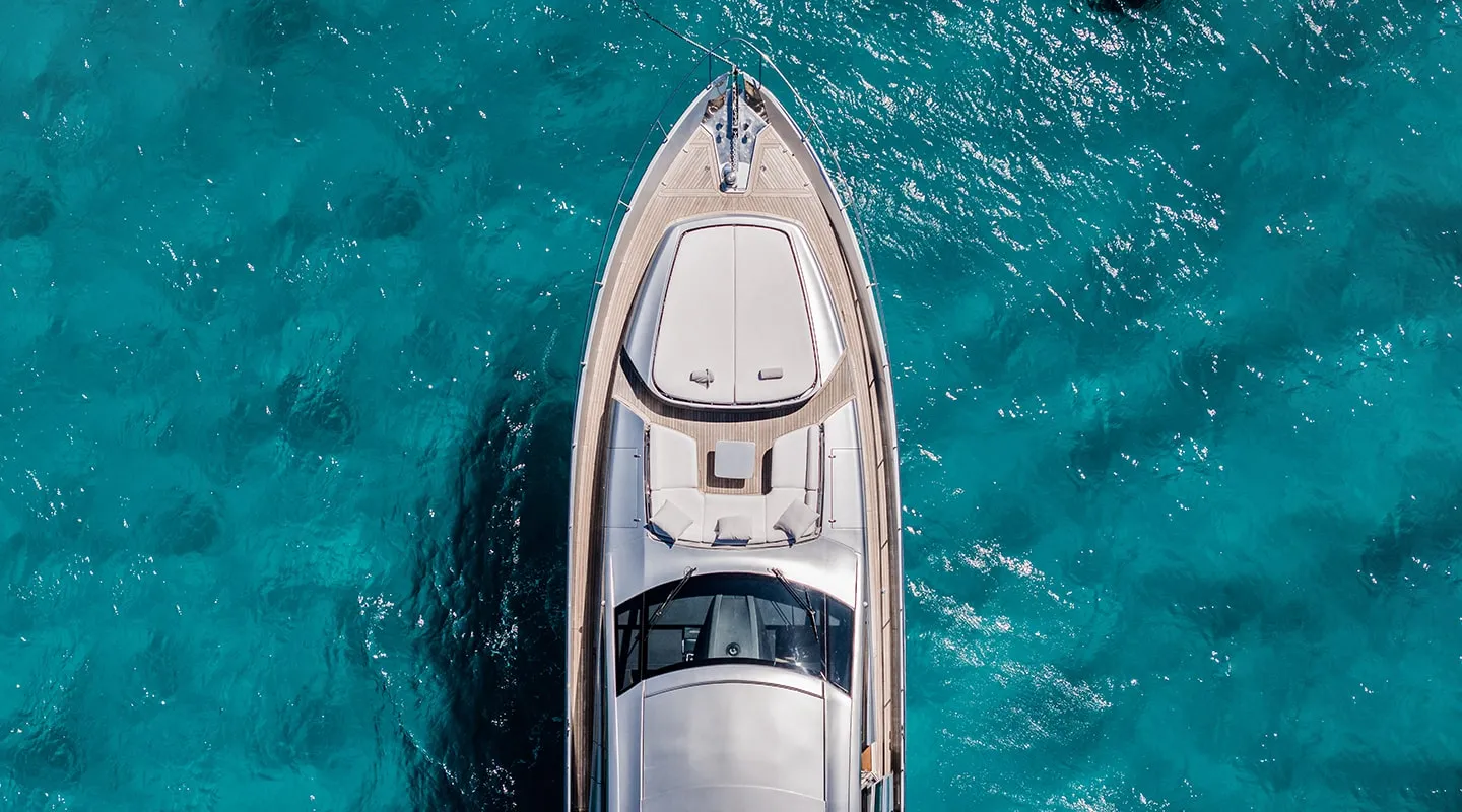 Yacht exterior image