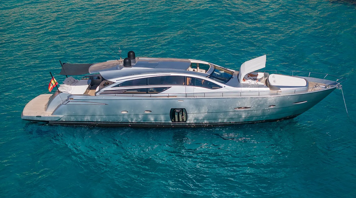 Yacht exterior image