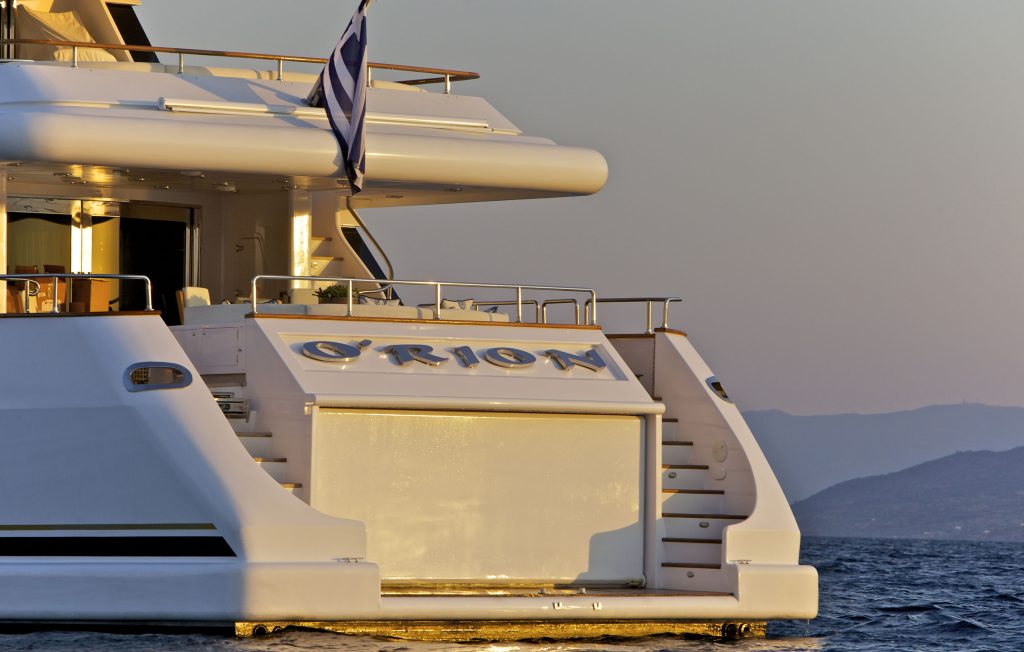 Yacht exterior image