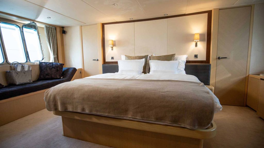 Yacht interior image