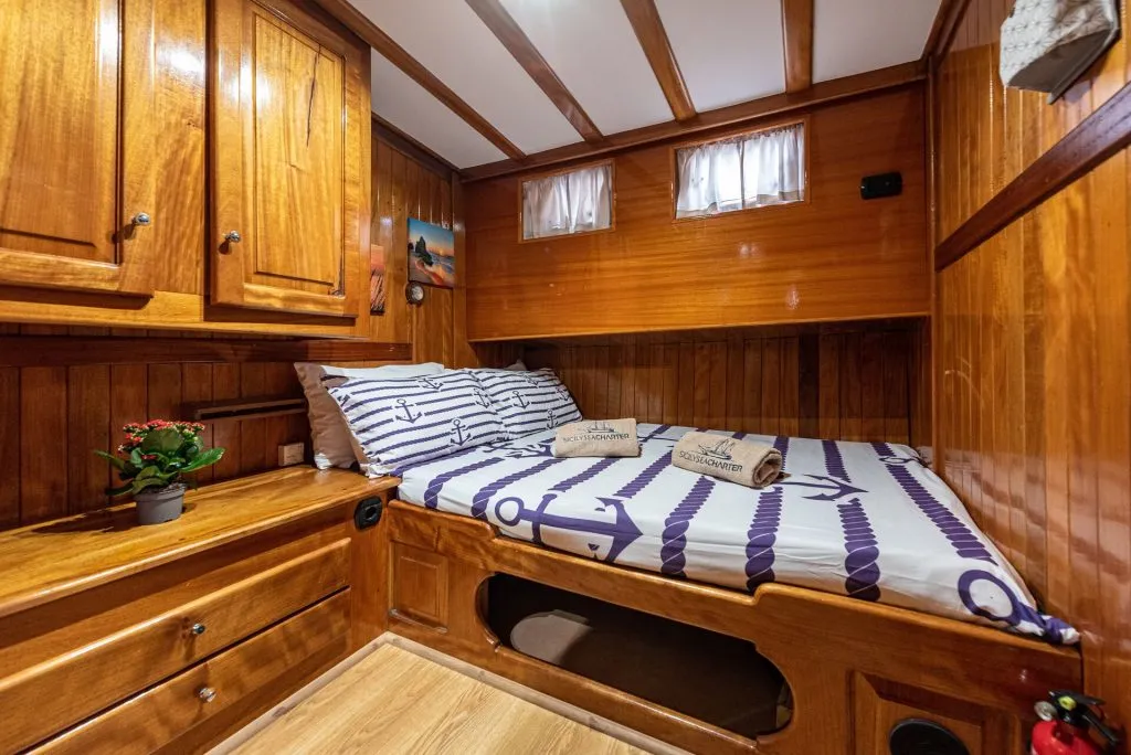 Yacht interior image