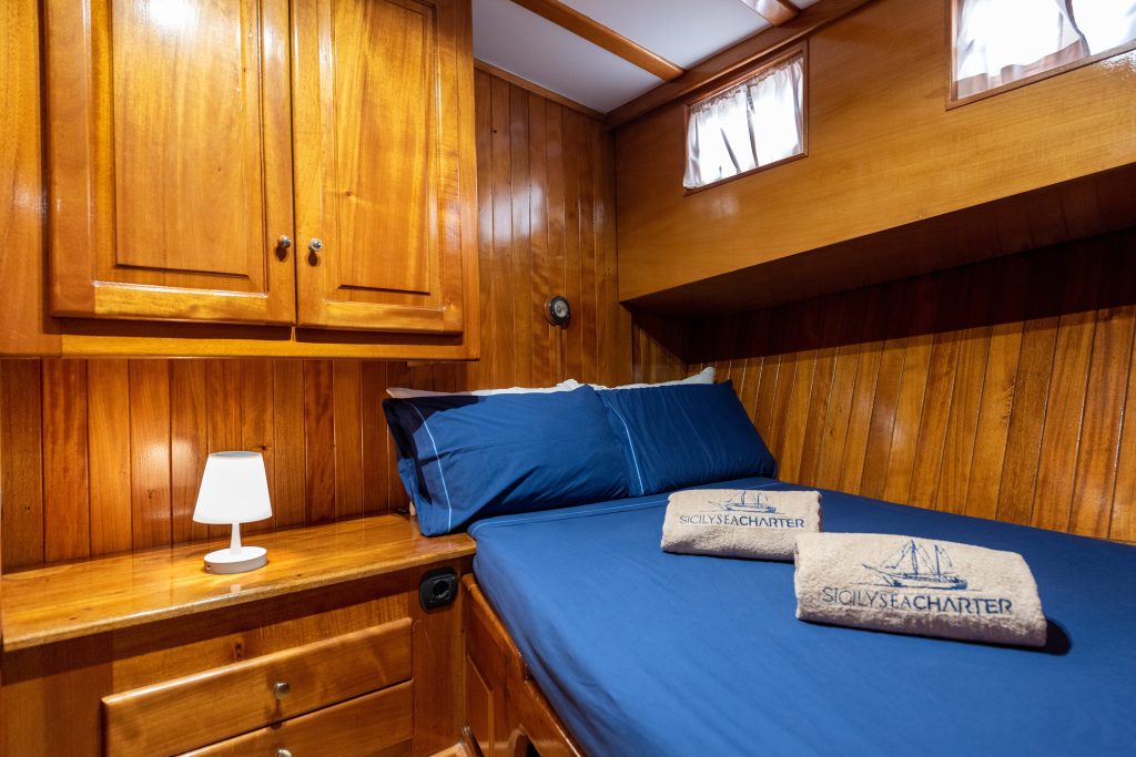 Yacht interior image