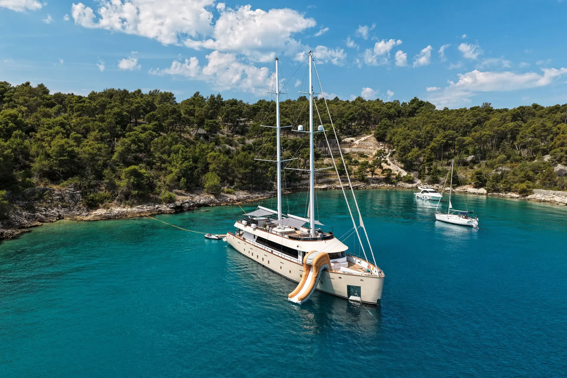 14. MAXITA Anchored