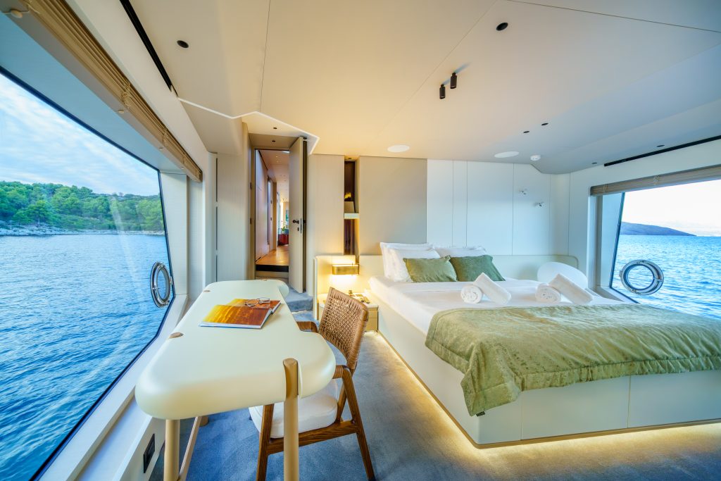 VIVA II Double cabin