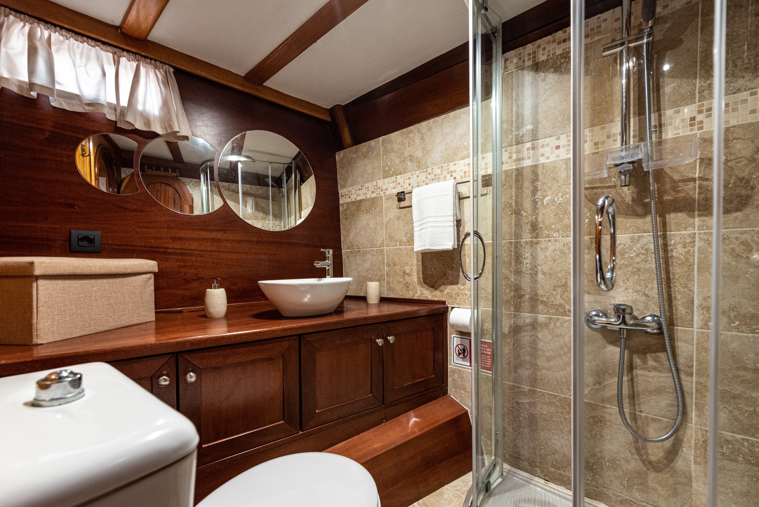 Yacht interior image