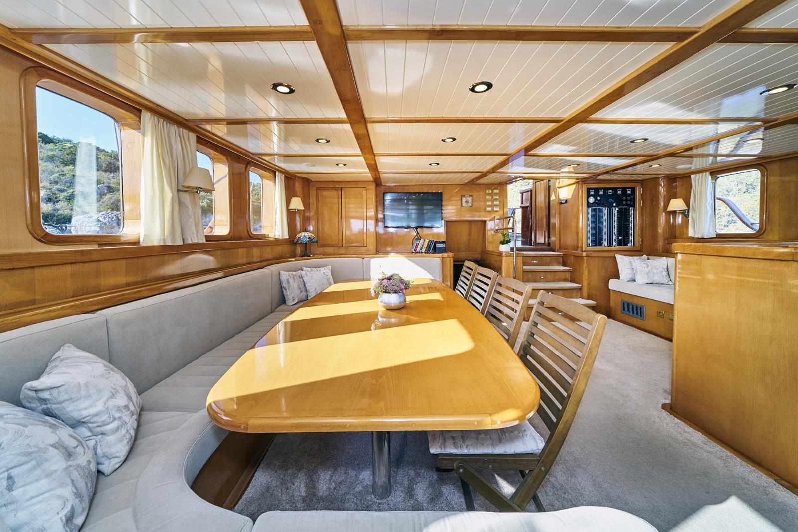Yacht interior image