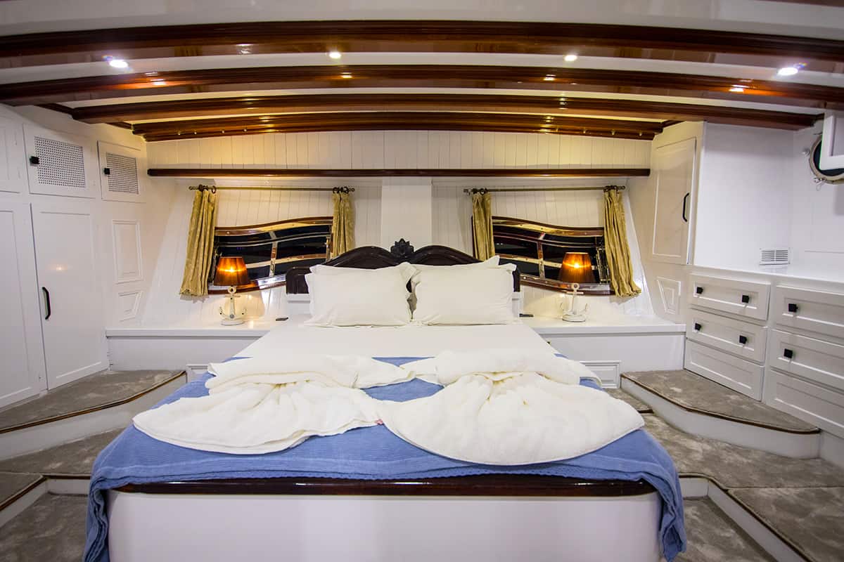 Yacht interior image