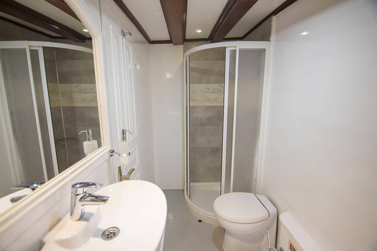 Yacht interior image