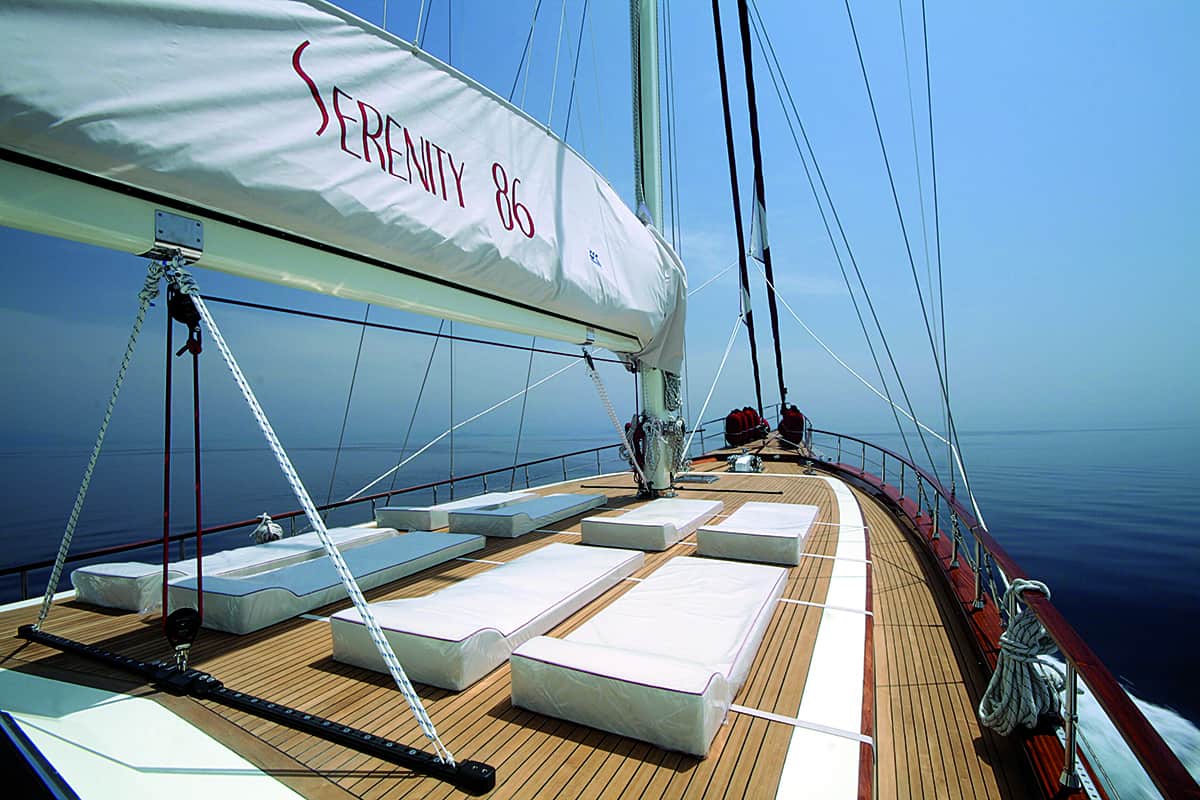 Yacht exterior image