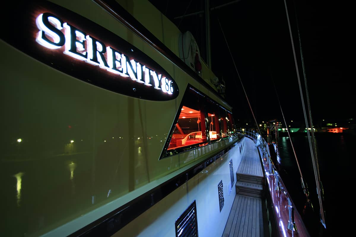 Yacht exterior image