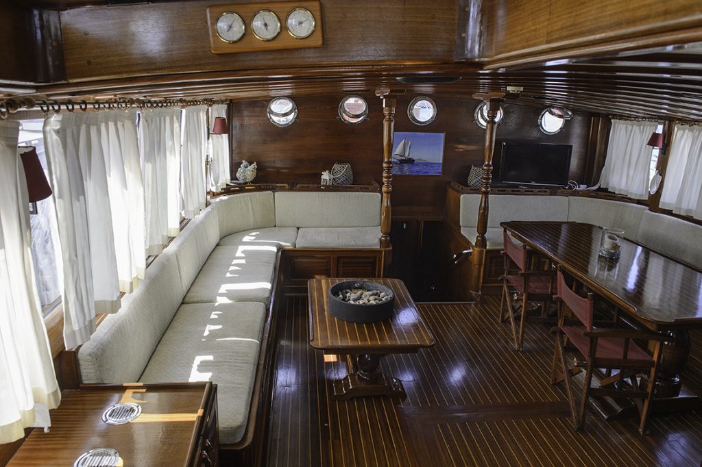 Yacht interior image