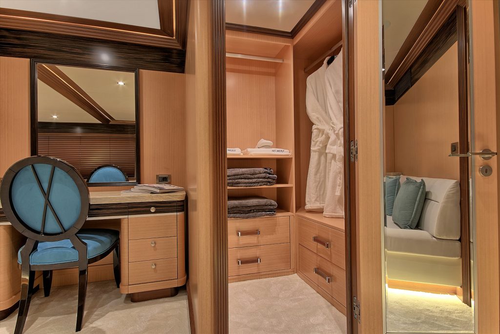 Yacht interior image