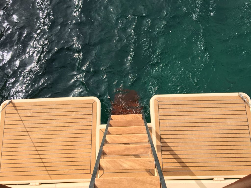 Yacht exterior image