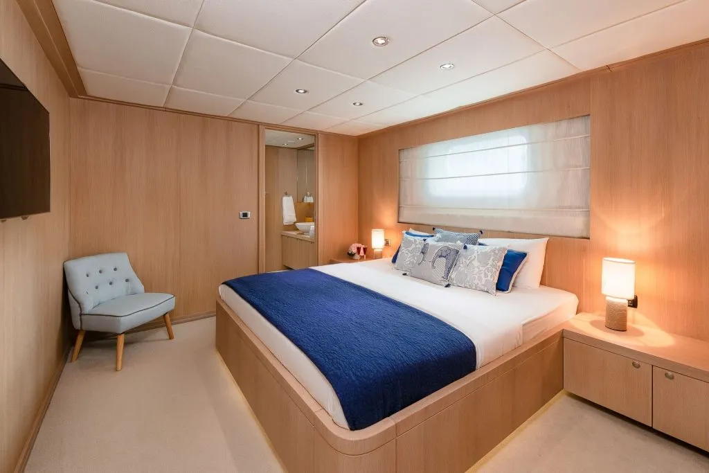 Yacht interior image