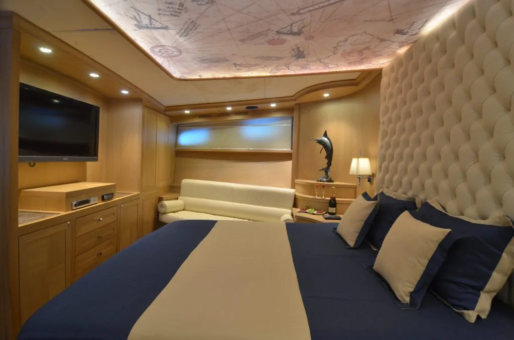Yacht interior image