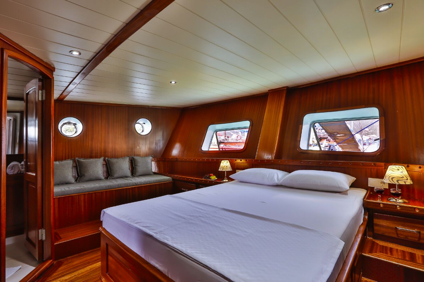 Yacht interior image