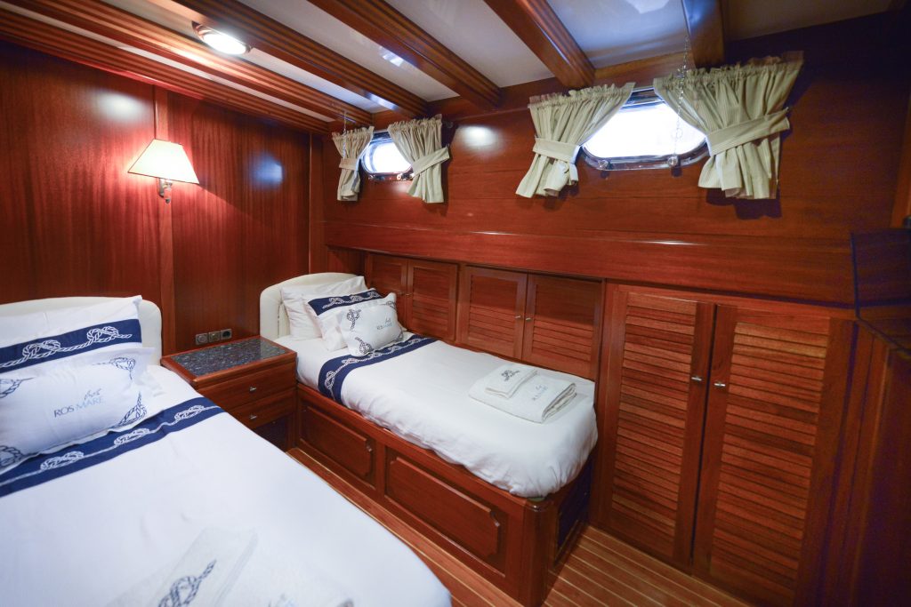Yacht interior image