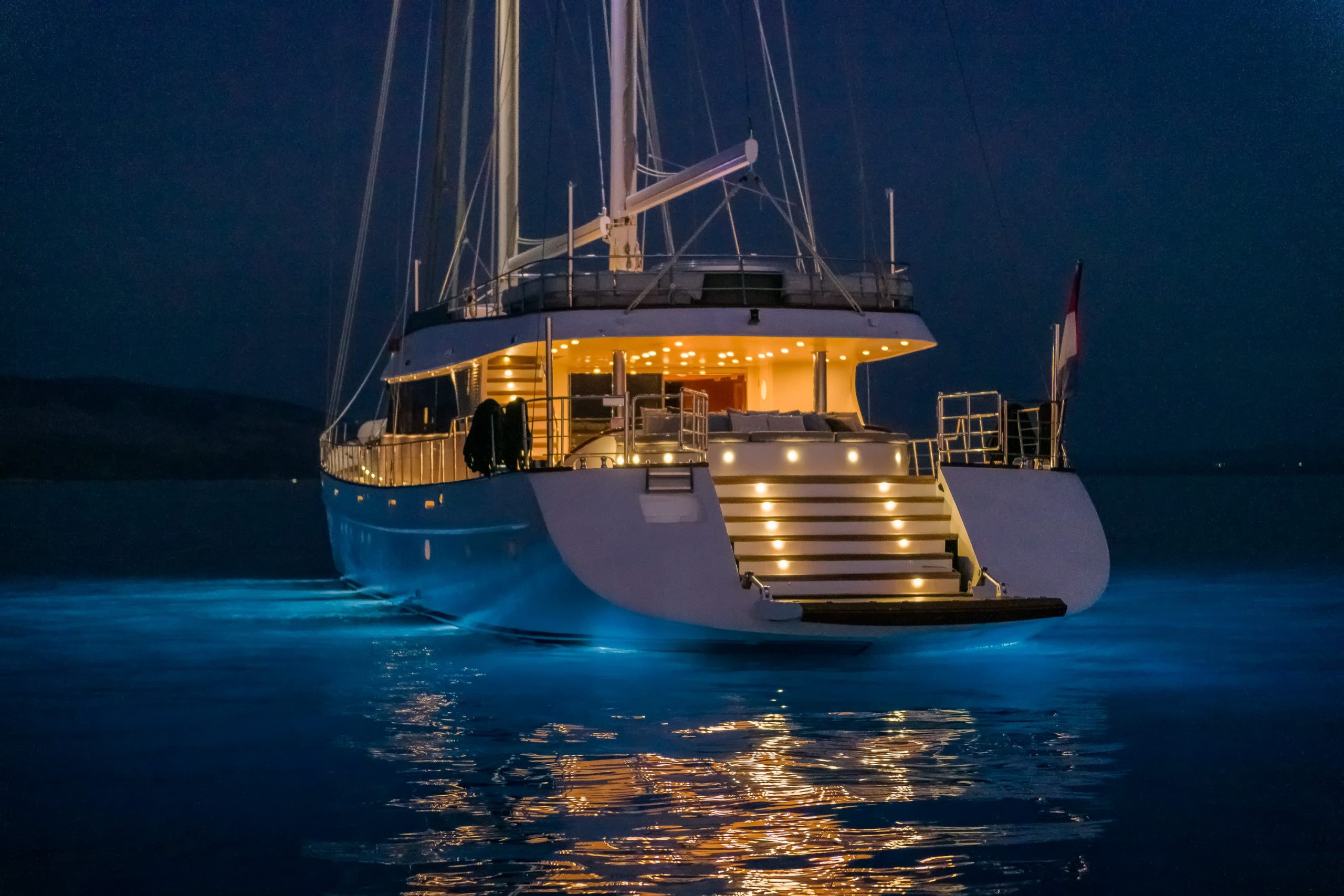 Yacht exterior image