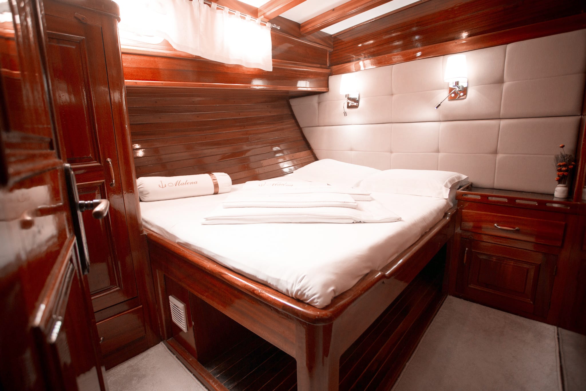 Yacht interior image