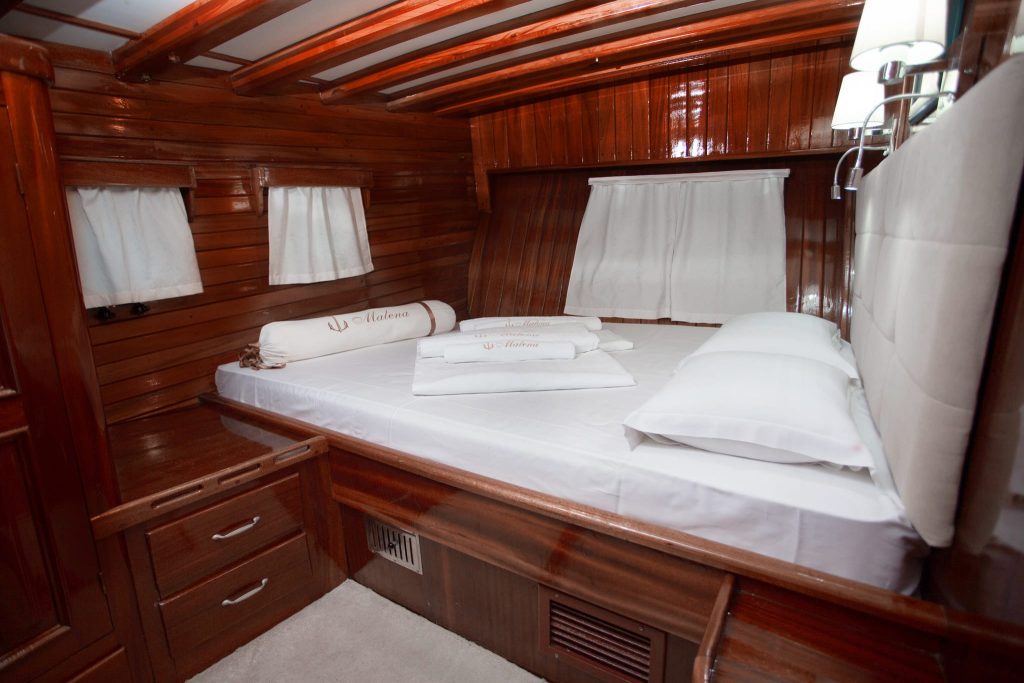 Yacht interior image