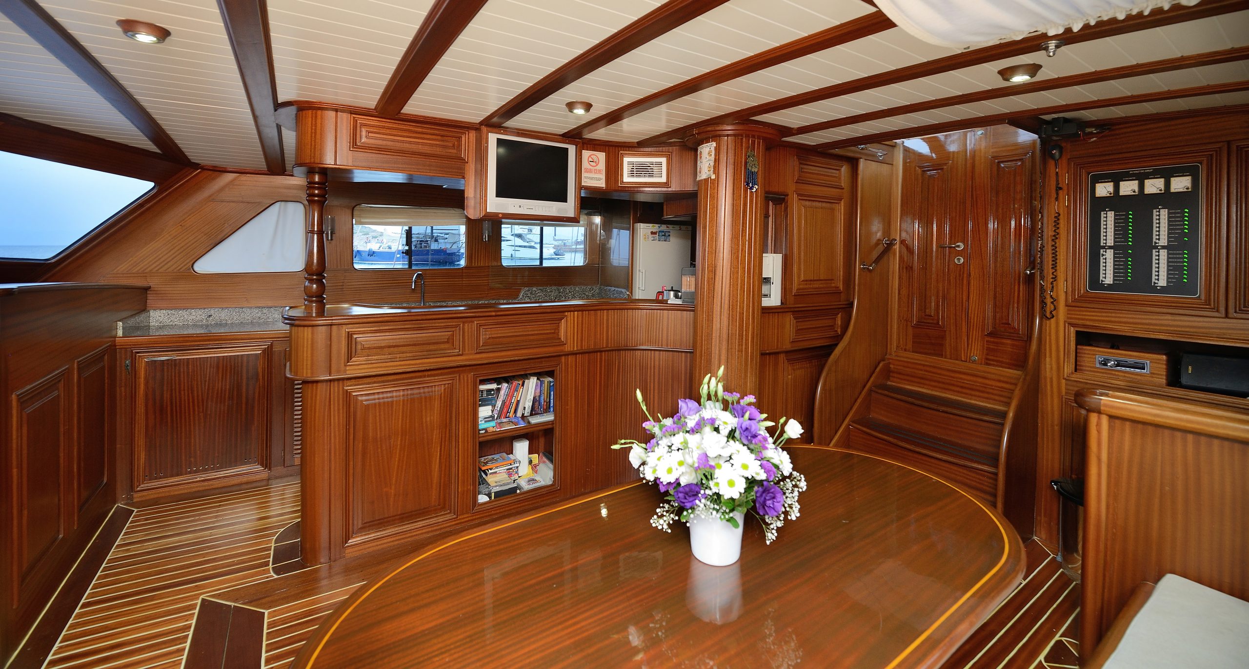 Yacht interior image