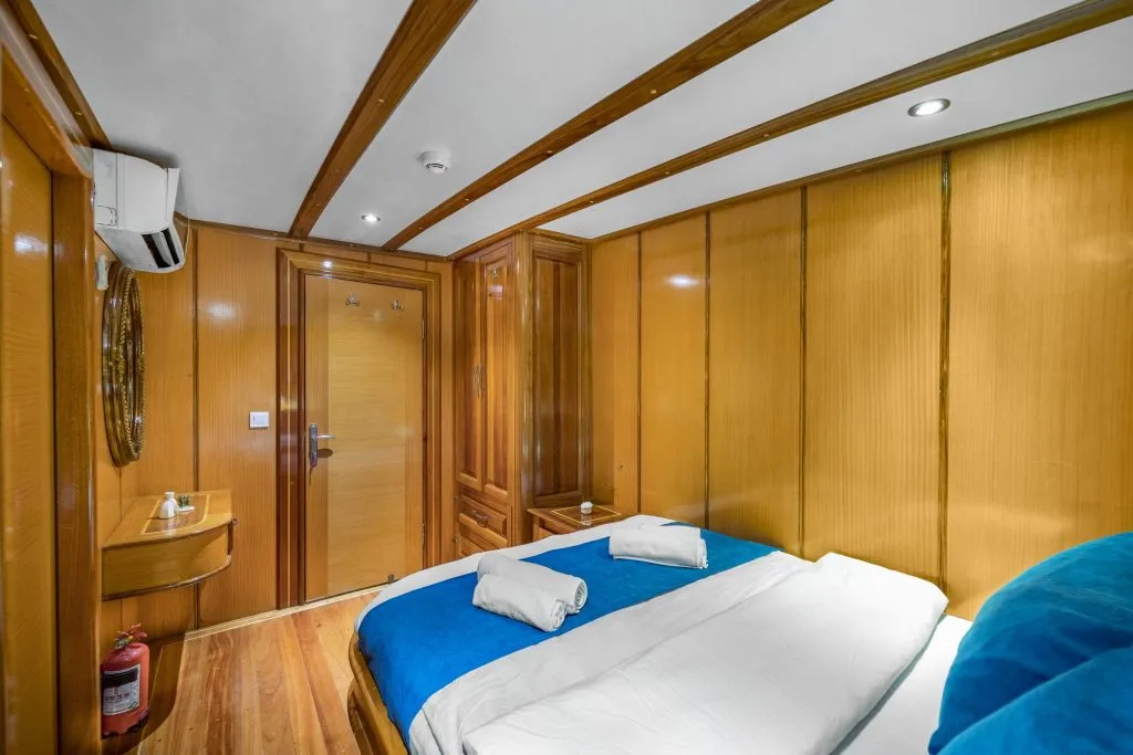 Yacht interior image