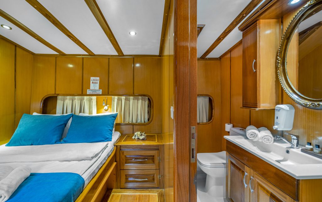 Yacht interior image