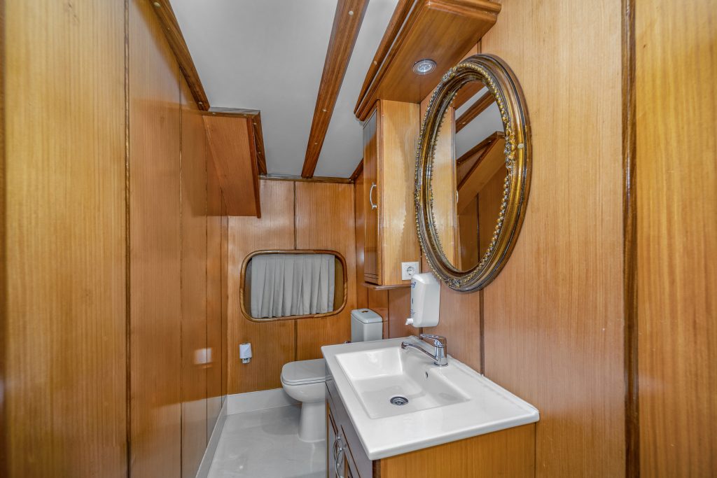 Yacht interior image