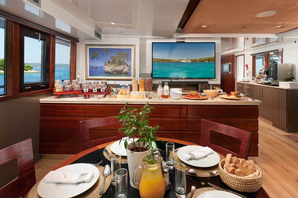 Yacht interior image