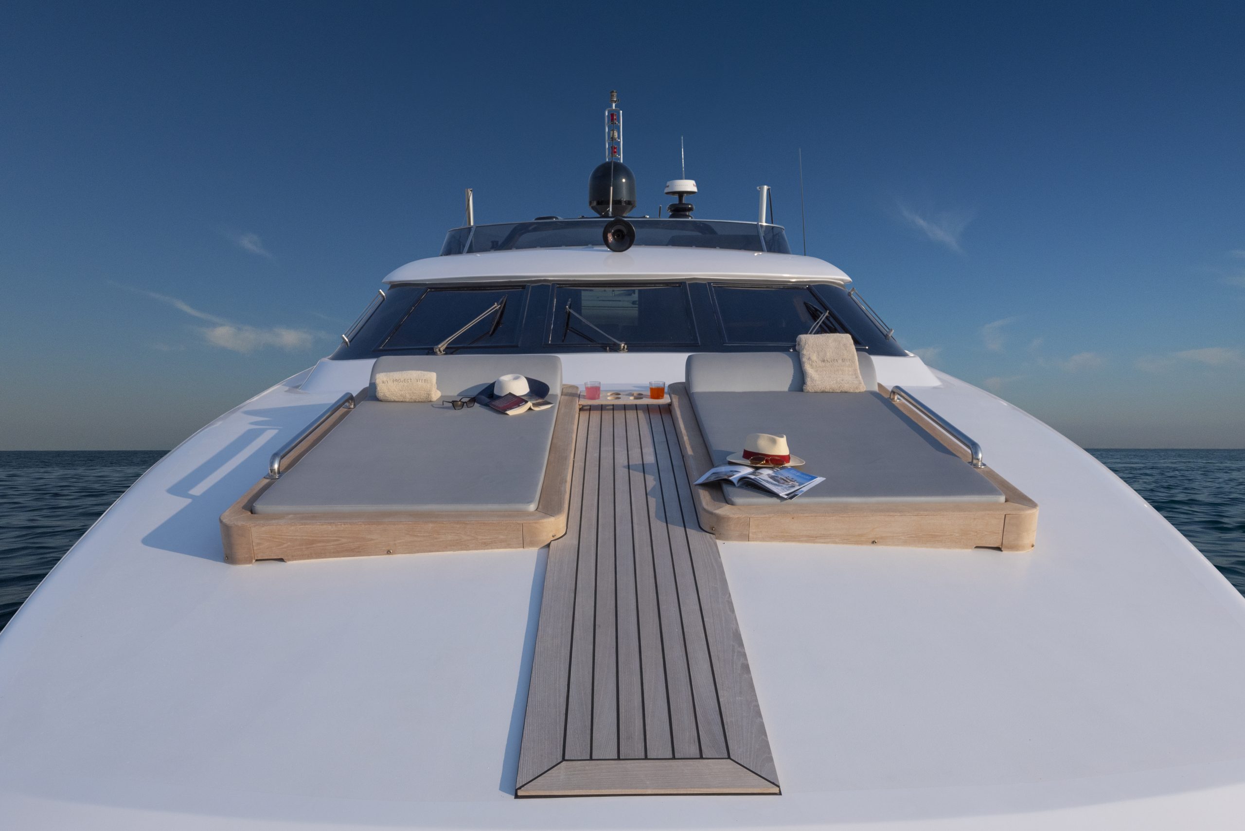Yacht exterior image