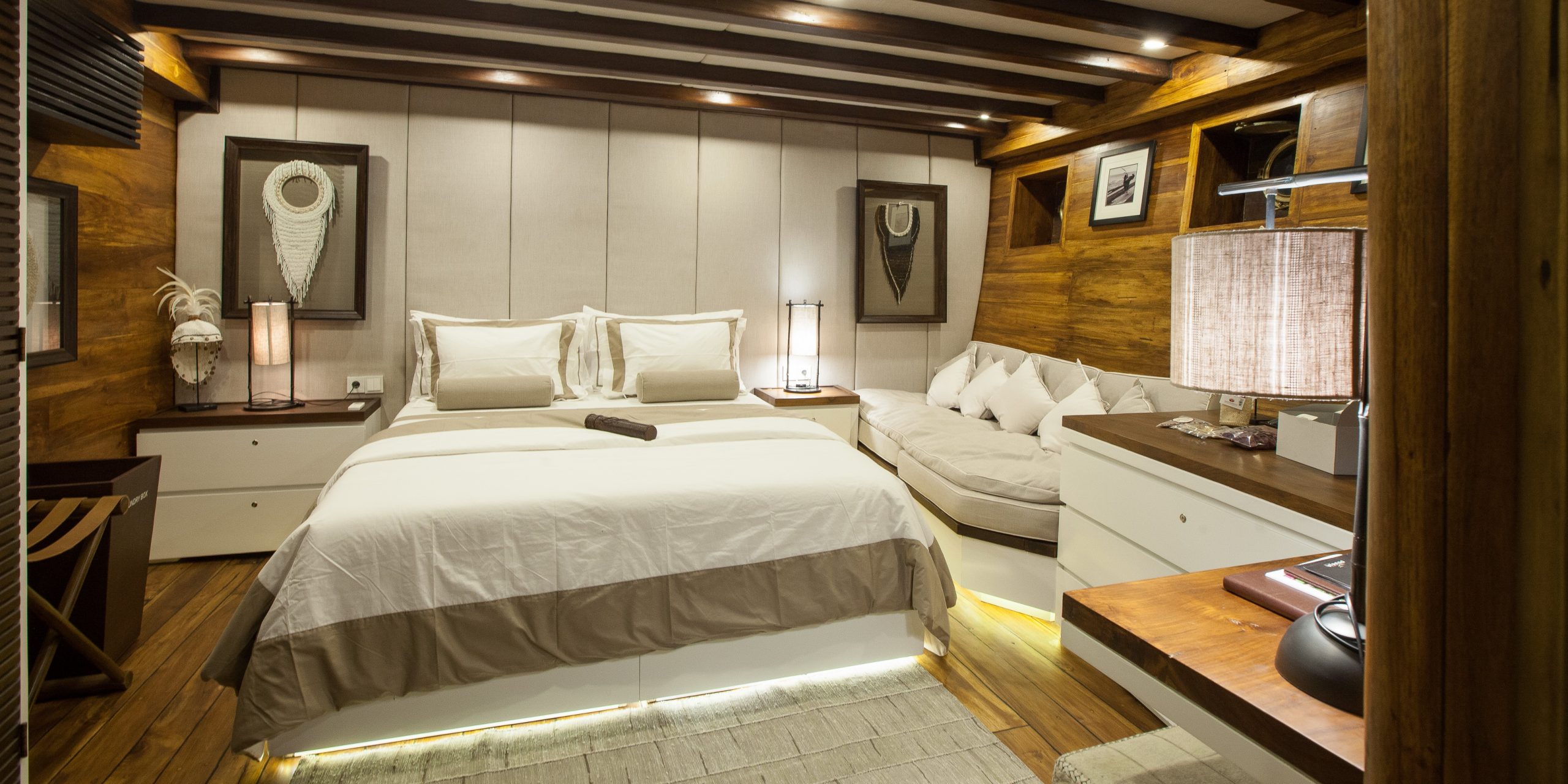 Yacht interior image